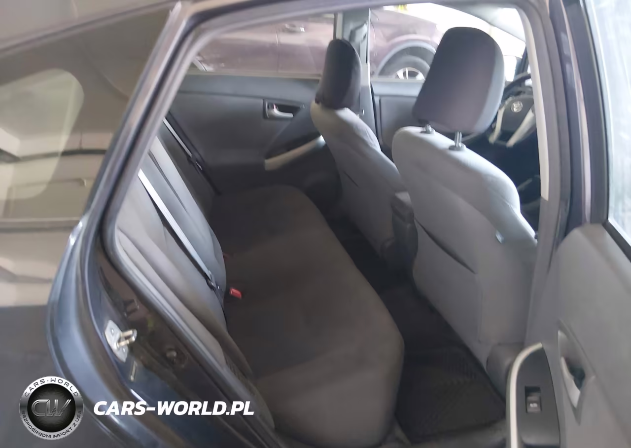 2011 Toyota Prius Two VIN:JTDKN3DUXB0271921 - 8