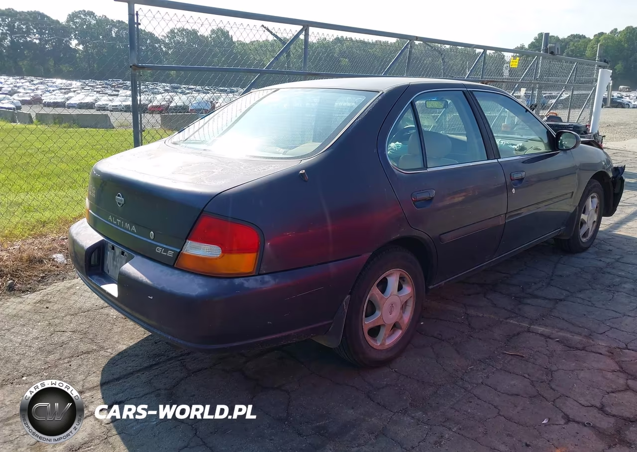 1999 Nissan Altima Gle-Gxe-Se-Se-L-Xe VIN:1N4DL01D1XC240604 - 4