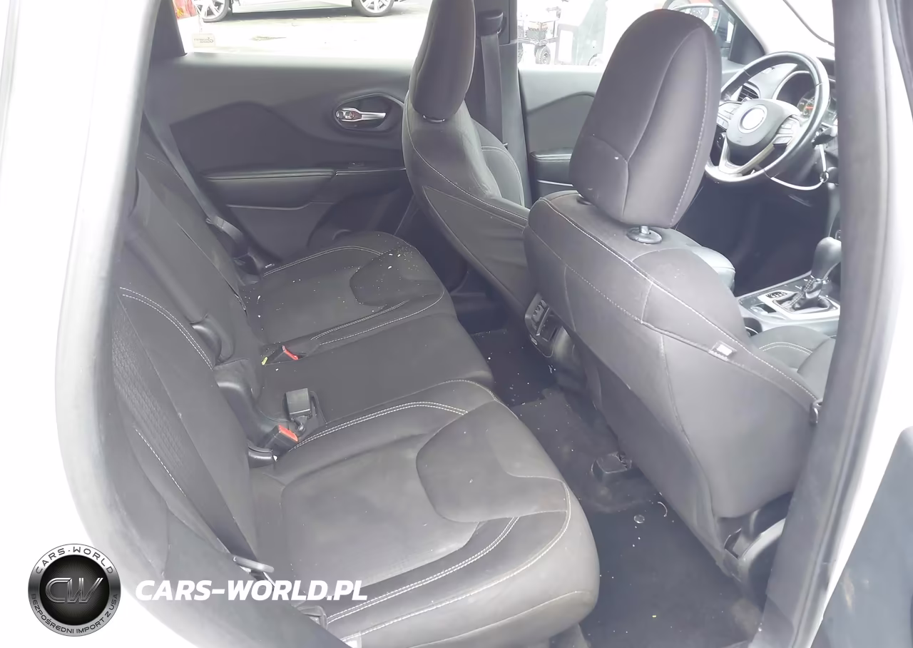2015 Jeep Cherokee Latitude Altitude VIN:1C4PJMCS5FW792555 - 8