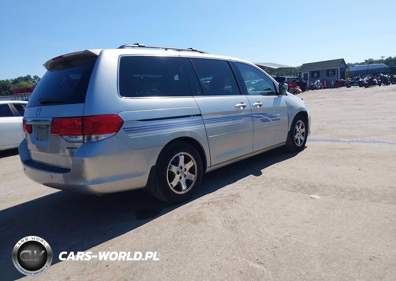 2009 Honda Odyssey Touring VIN:5FNRL38809B026798 - 4
