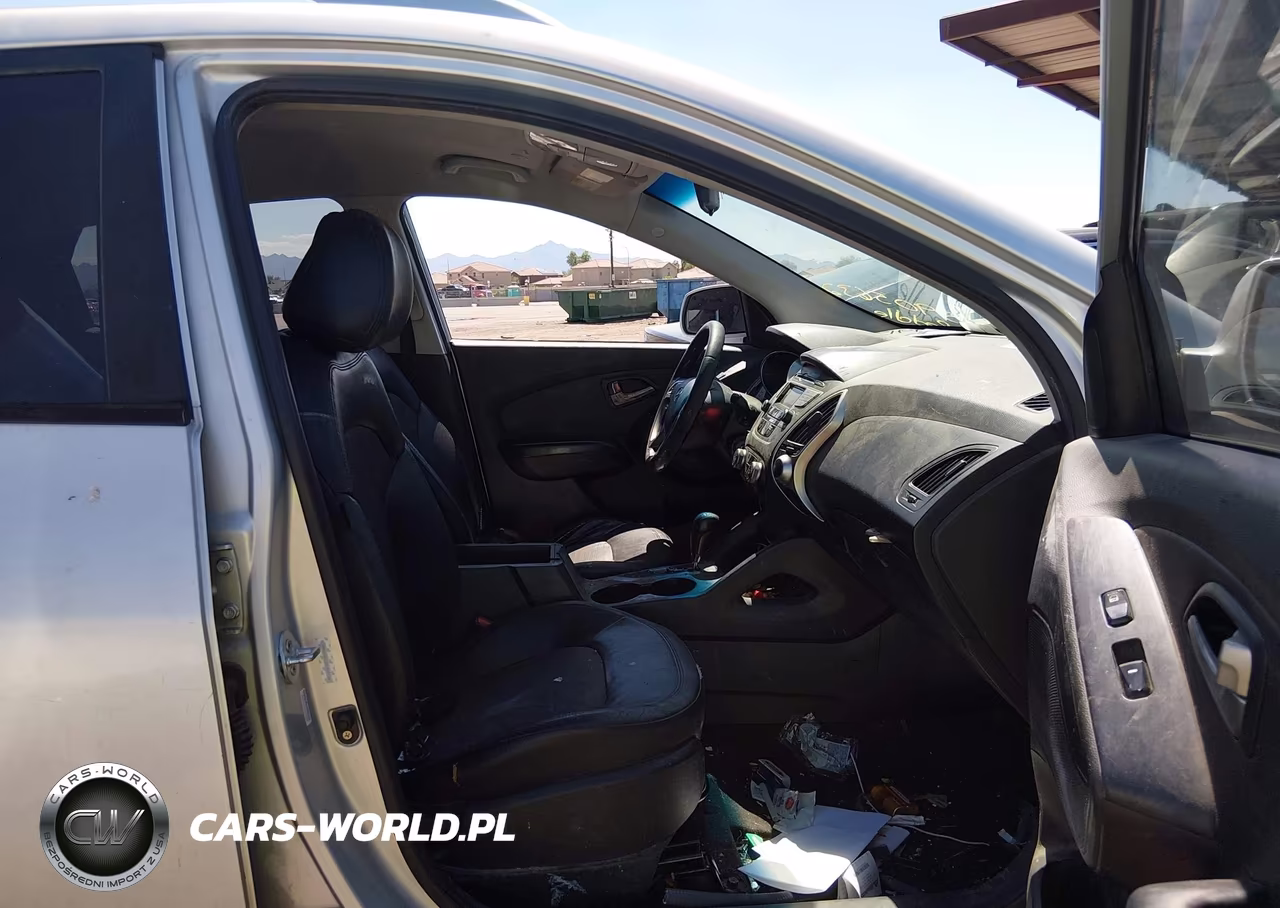 2012 Hyundai Tucson Gls VIN:KM8JU3AC3CU339136 - 5