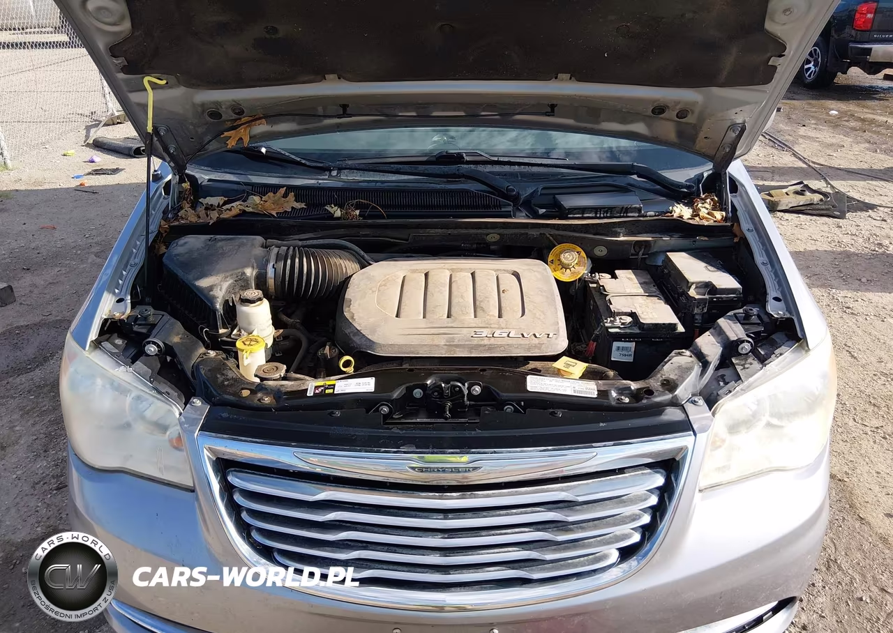 2014 Chrysler Town & Country Touring VIN:2C4RC1BG8ER125503 - 10