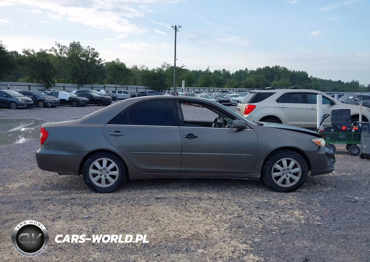 2002 Toyota Camry Xle VIN:4T1BF30K32U531680 - 13