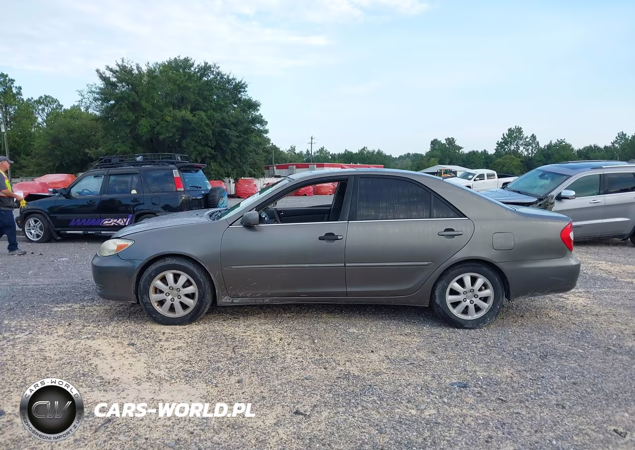 2002 Toyota Camry Xle VIN:4T1BF30K32U531680 - 14