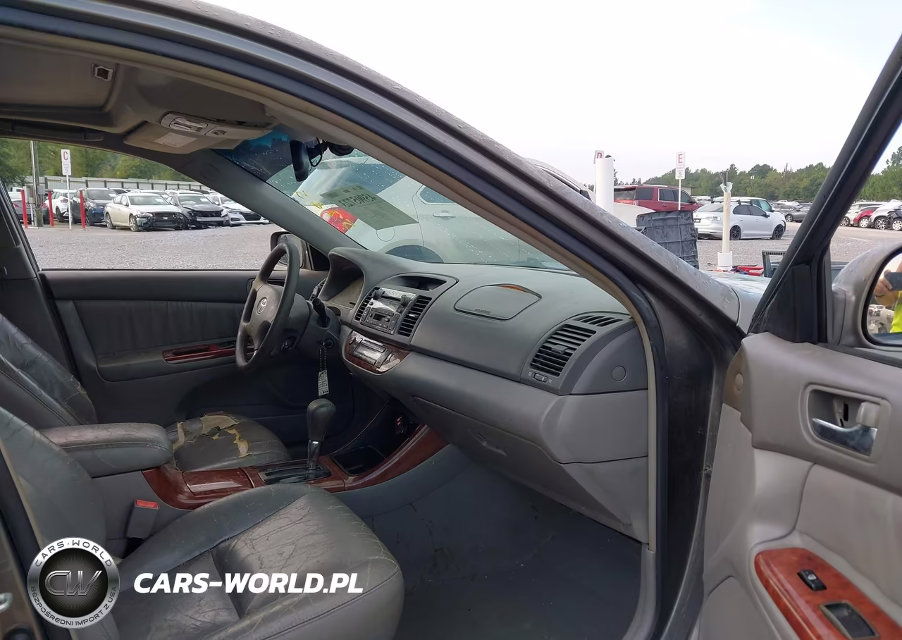 2002 Toyota Camry Xle VIN:4T1BF30K32U531680 - 5