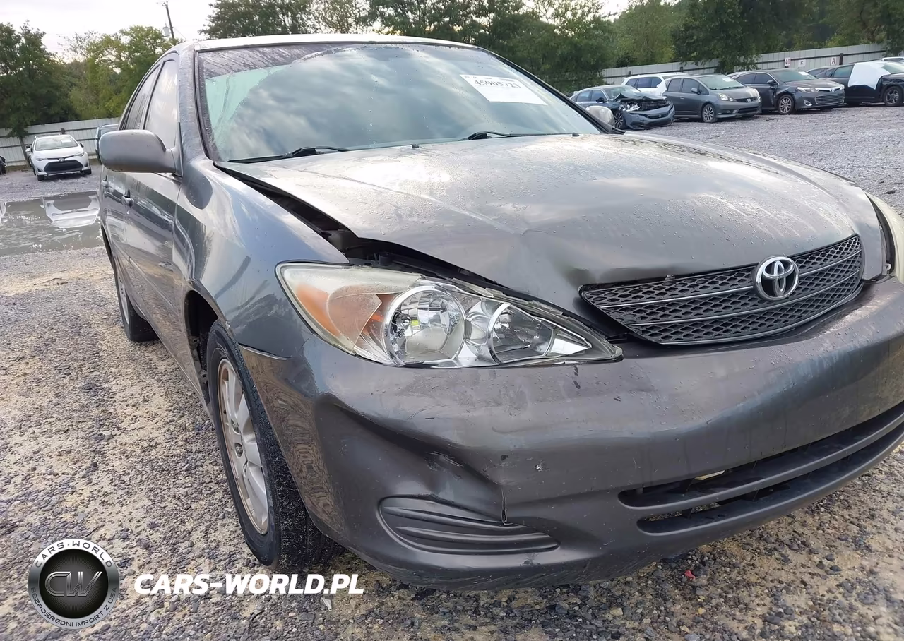 2002 Toyota Camry Xle VIN:4T1BF30K32U531680 - 6