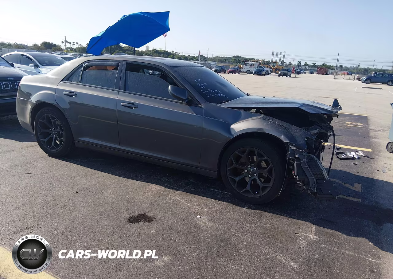 2020 Chrysler 300 300S – zdjęcie 1 z 15