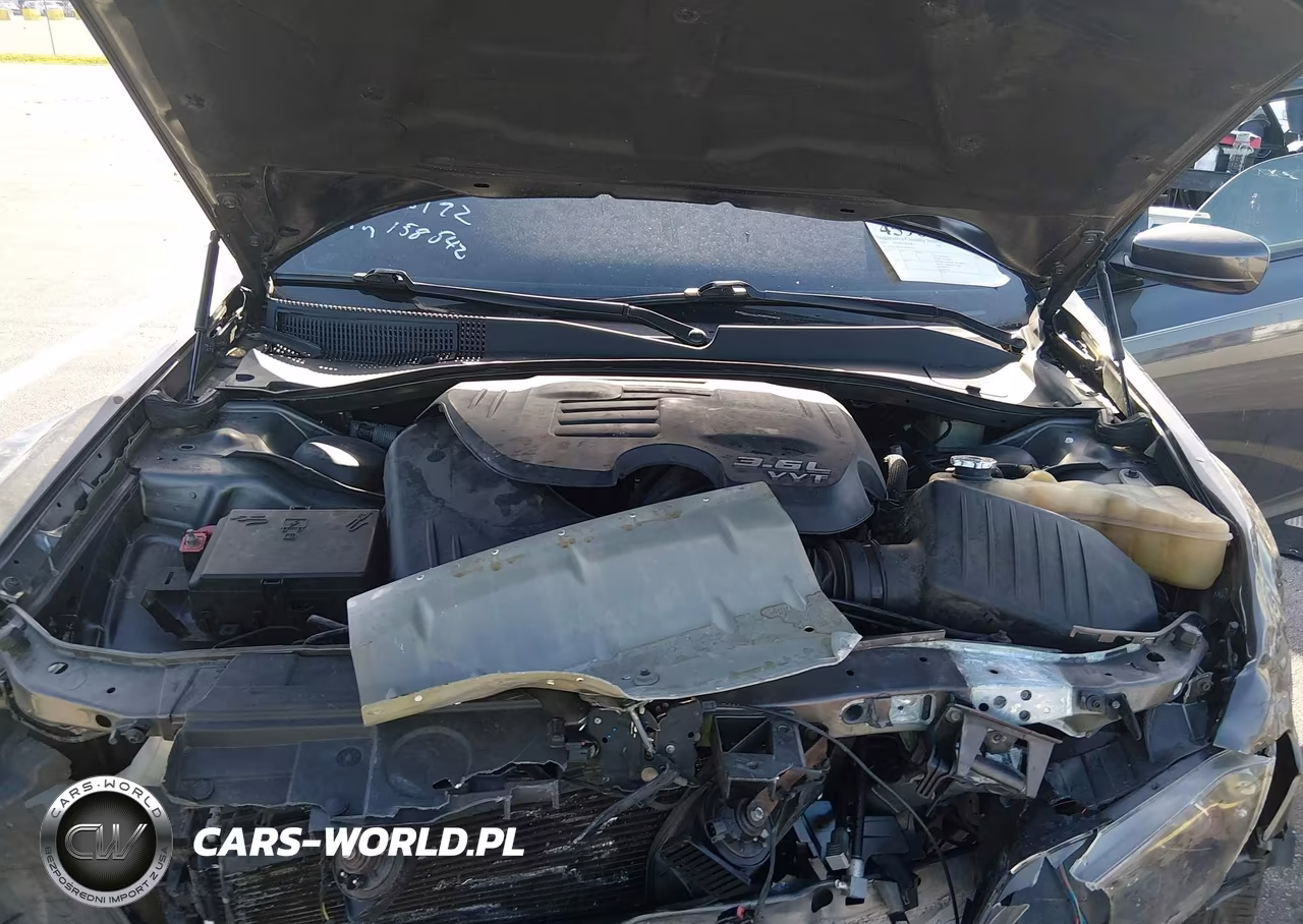 2020 Chrysler 300 300S VIN:2C3CCABG0LH158542 - 10