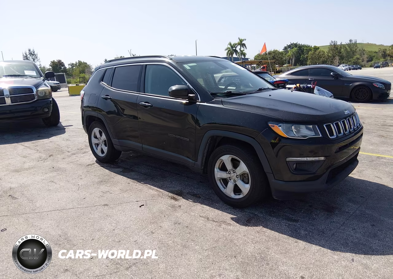2018 Jeep Compass Latitude Fwd – zdjęcie 1 z 17