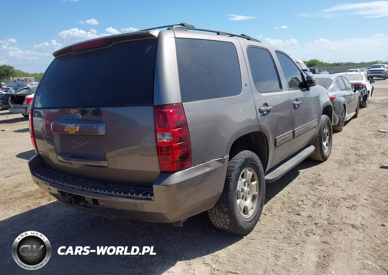 2013 Chevrolet Tahoe Lt VIN:1GNSCBE03DR295480 - 4