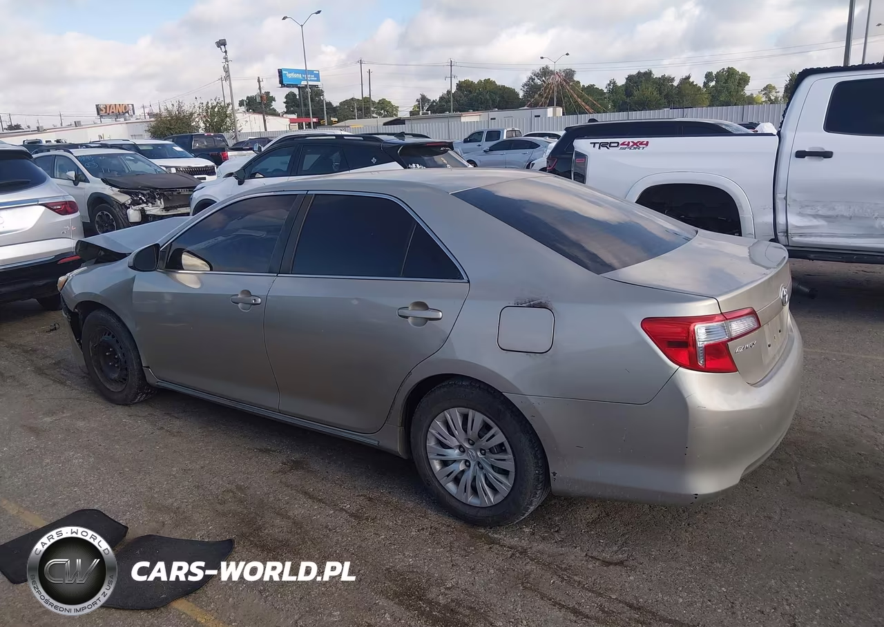 2014 Toyota Camry Le VIN:4T4BF1FK1ER369716 - 14