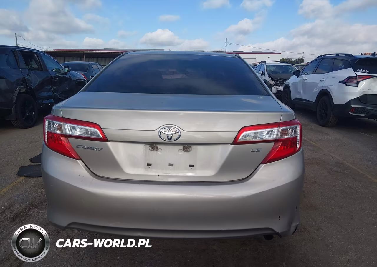 2014 Toyota Camry Le VIN:4T4BF1FK1ER369716 - 16