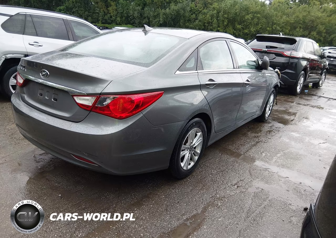 2012 Hyundai Sonata Gls VIN:5NPEB4AC4CH489090 - 4