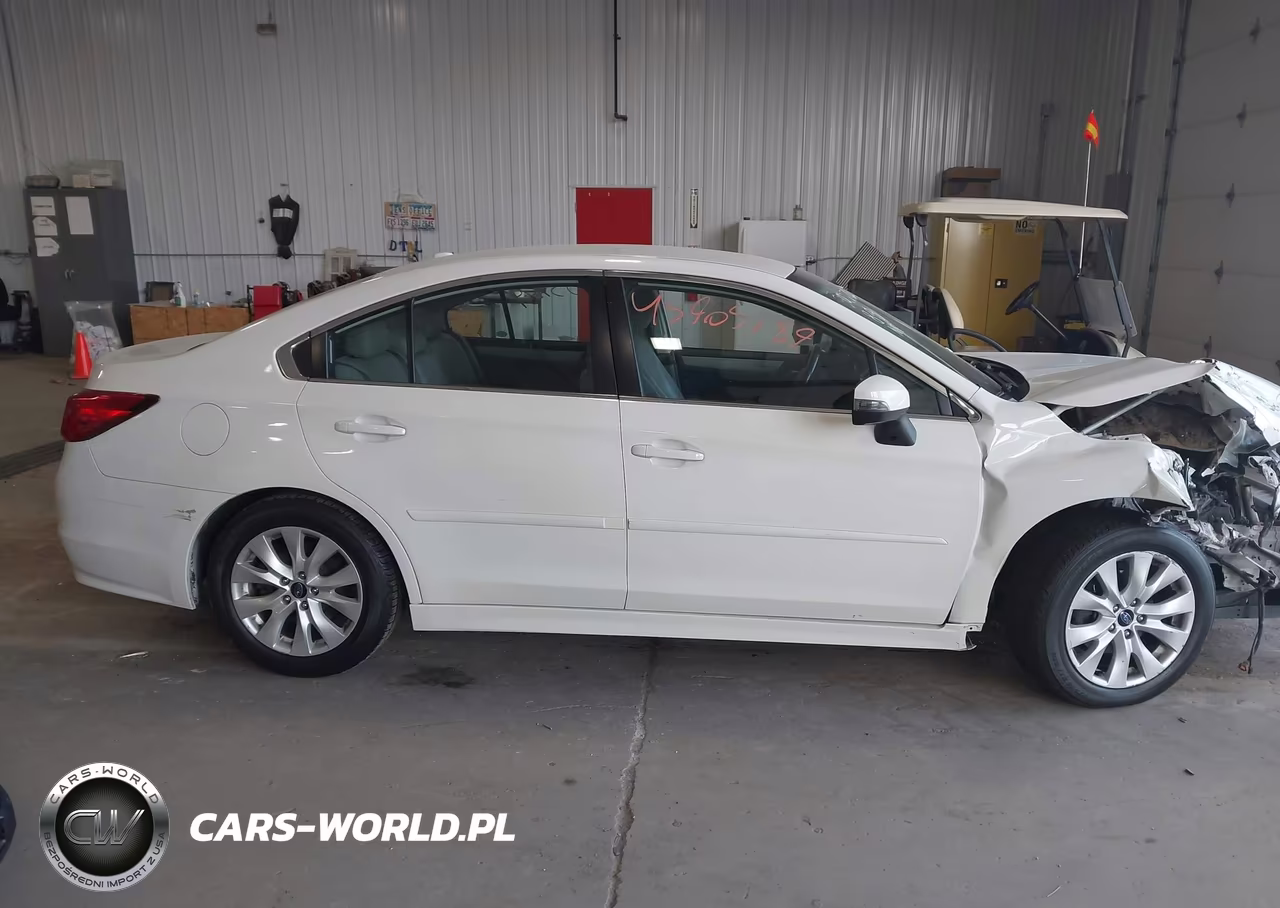 2015 Subaru Legacy 2.5I Premium VIN:4S3BNBF68F3020912 - 12