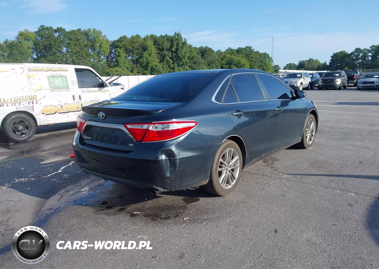 2017 Toyota Camry Se VIN:4T1BF1FK5HU379597 - 4