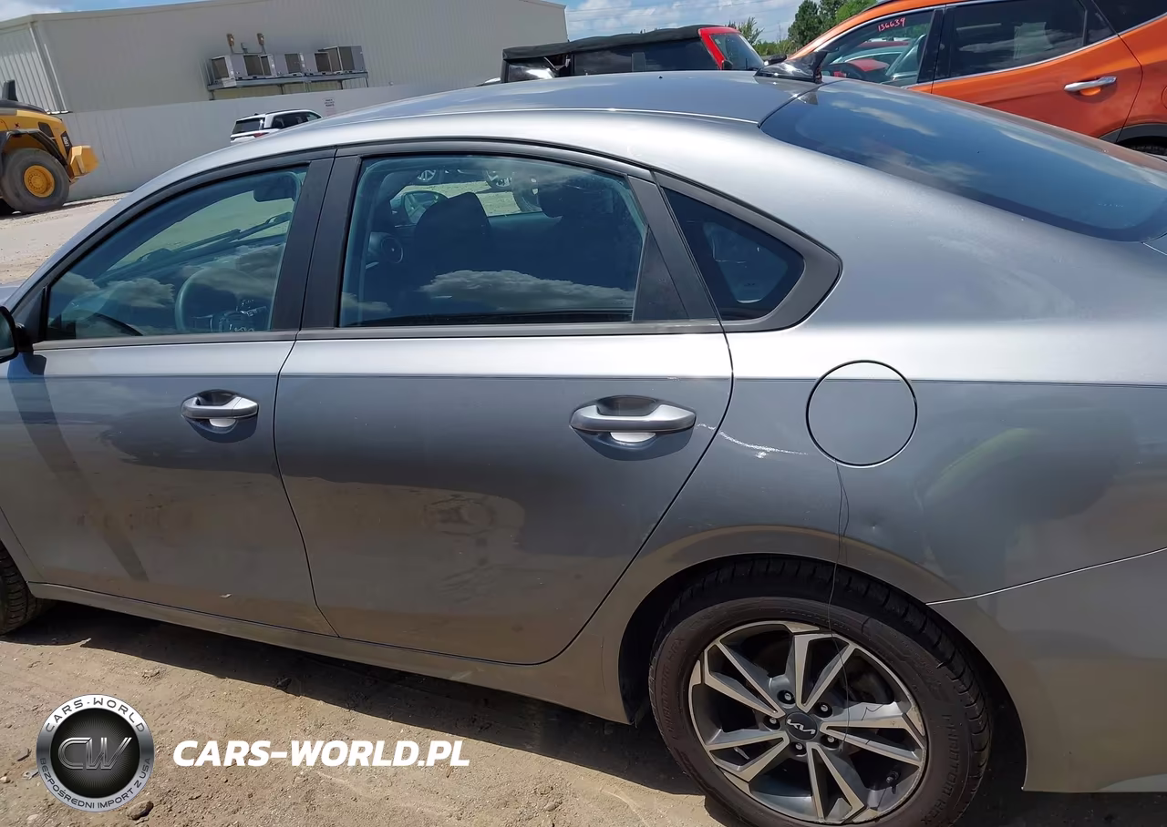 2022 Kia Forte Lxs VIN:3KPF24AD8NE429169 - 15