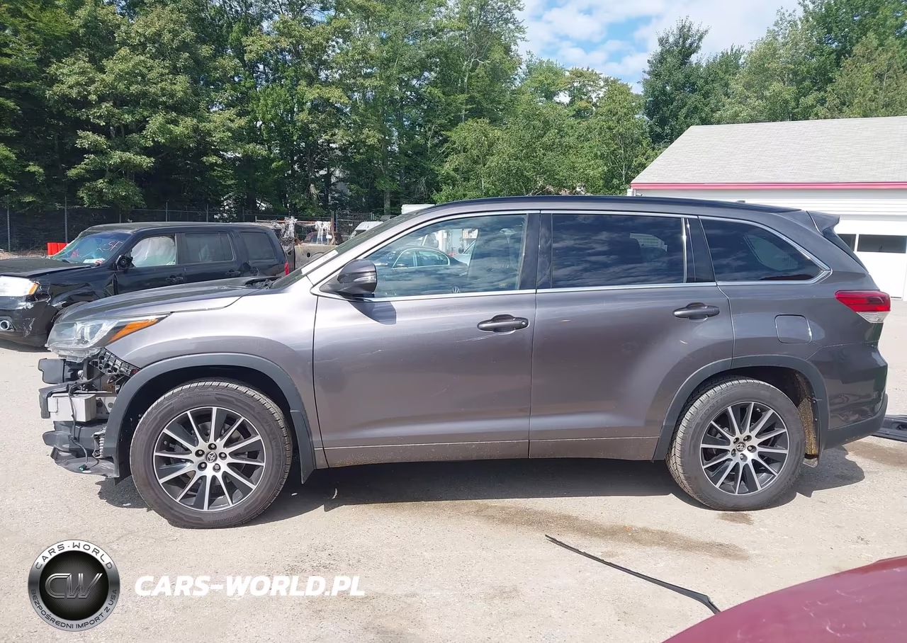 2018 Toyota Highlander Se VIN:5TDJZRFH3JS858377 - 15