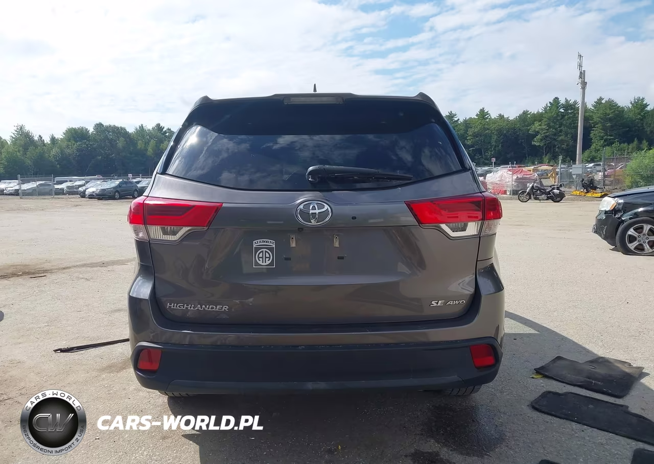 2018 Toyota Highlander Se VIN:5TDJZRFH3JS858377 - 17