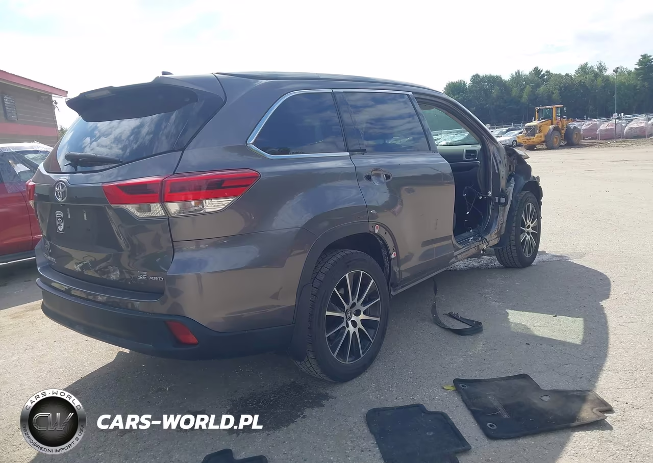 2018 Toyota Highlander Se VIN:5TDJZRFH3JS858377 - 4