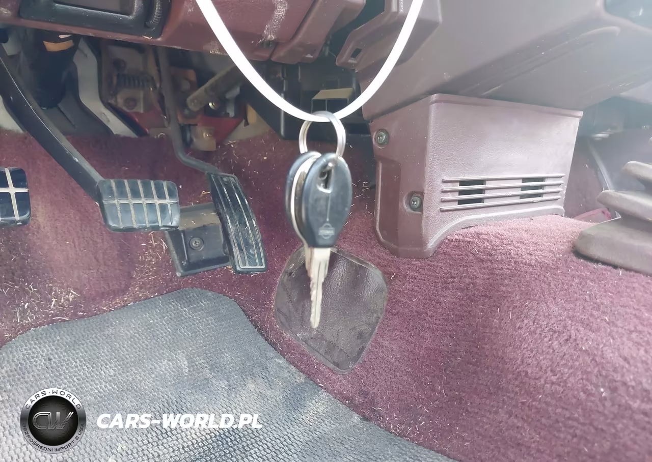1991 Nissan Truck Short Wheelbase VIN:1N6SD11S0MC416683 - 11
