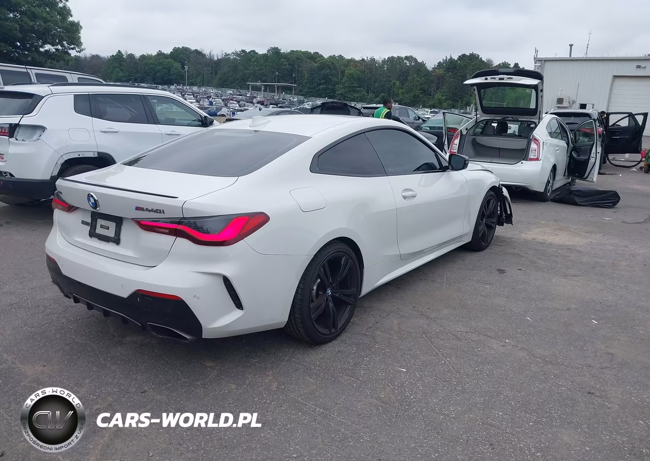 2021 BMW M440I xDrive VIN:WBA13AR03MCF67070 - 4