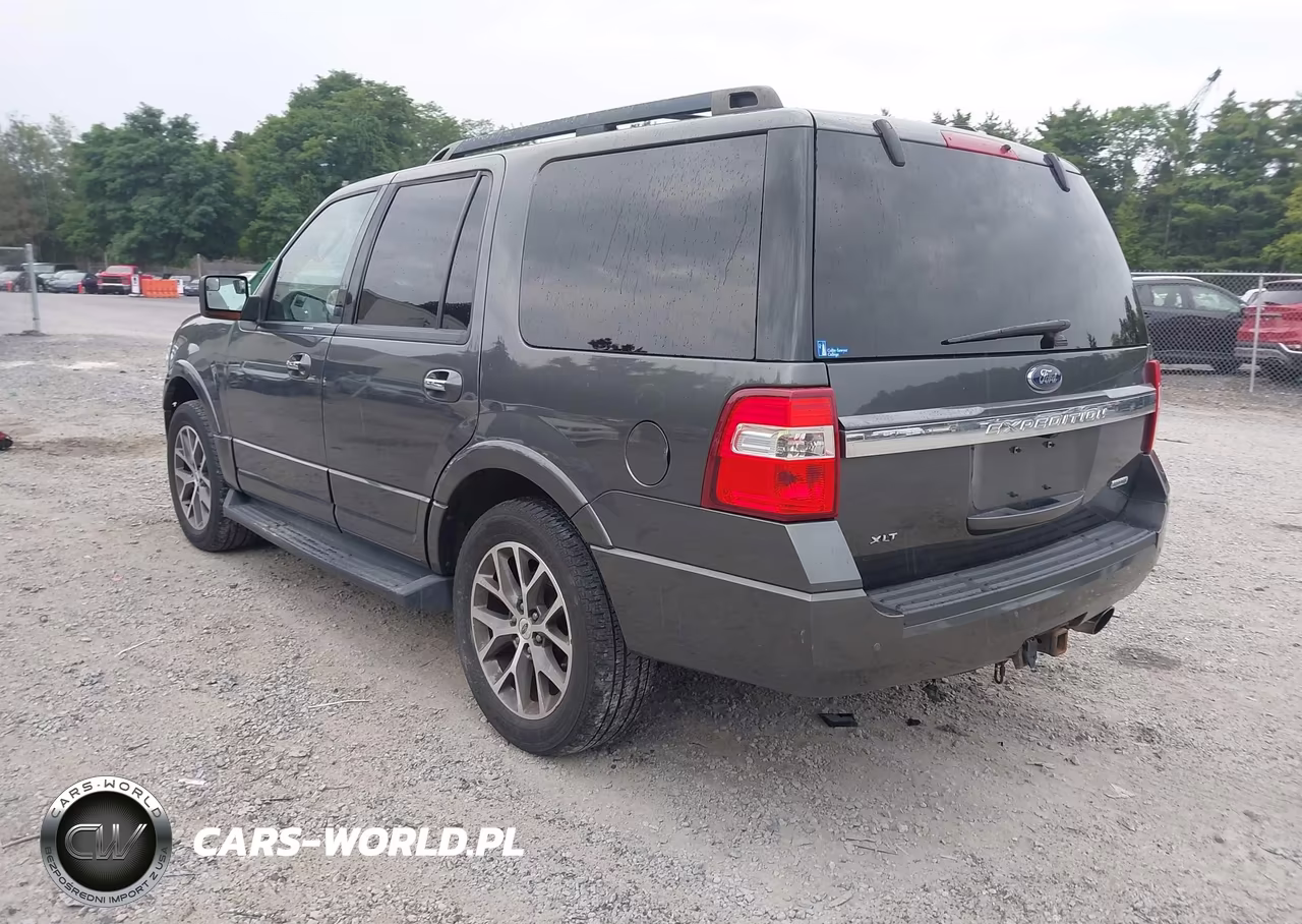 2015 Ford Expedition Xlt VIN:1FMJU1JT2FEF04919 - 3
