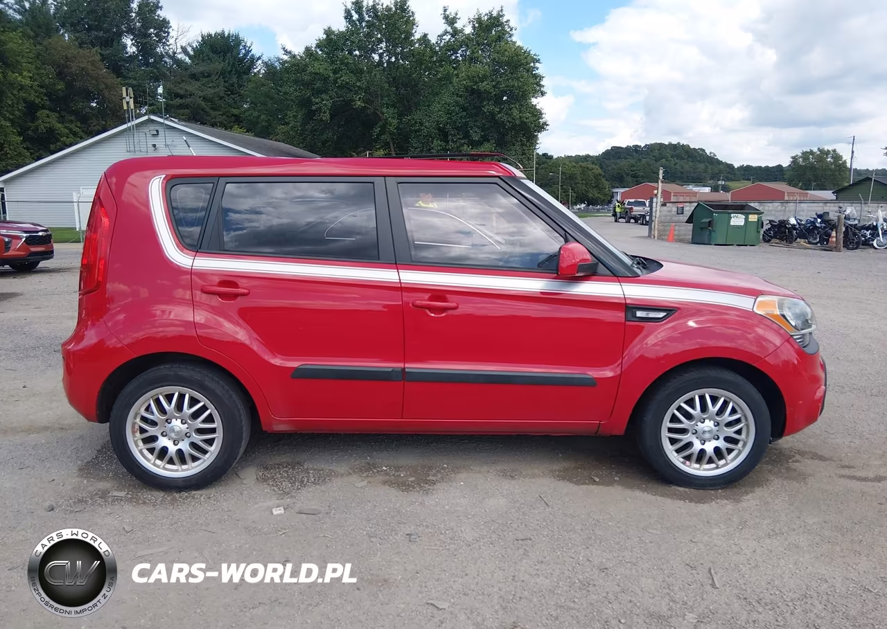 2013 Kia Soul VIN:KNDJT2A59D7574806 - 13