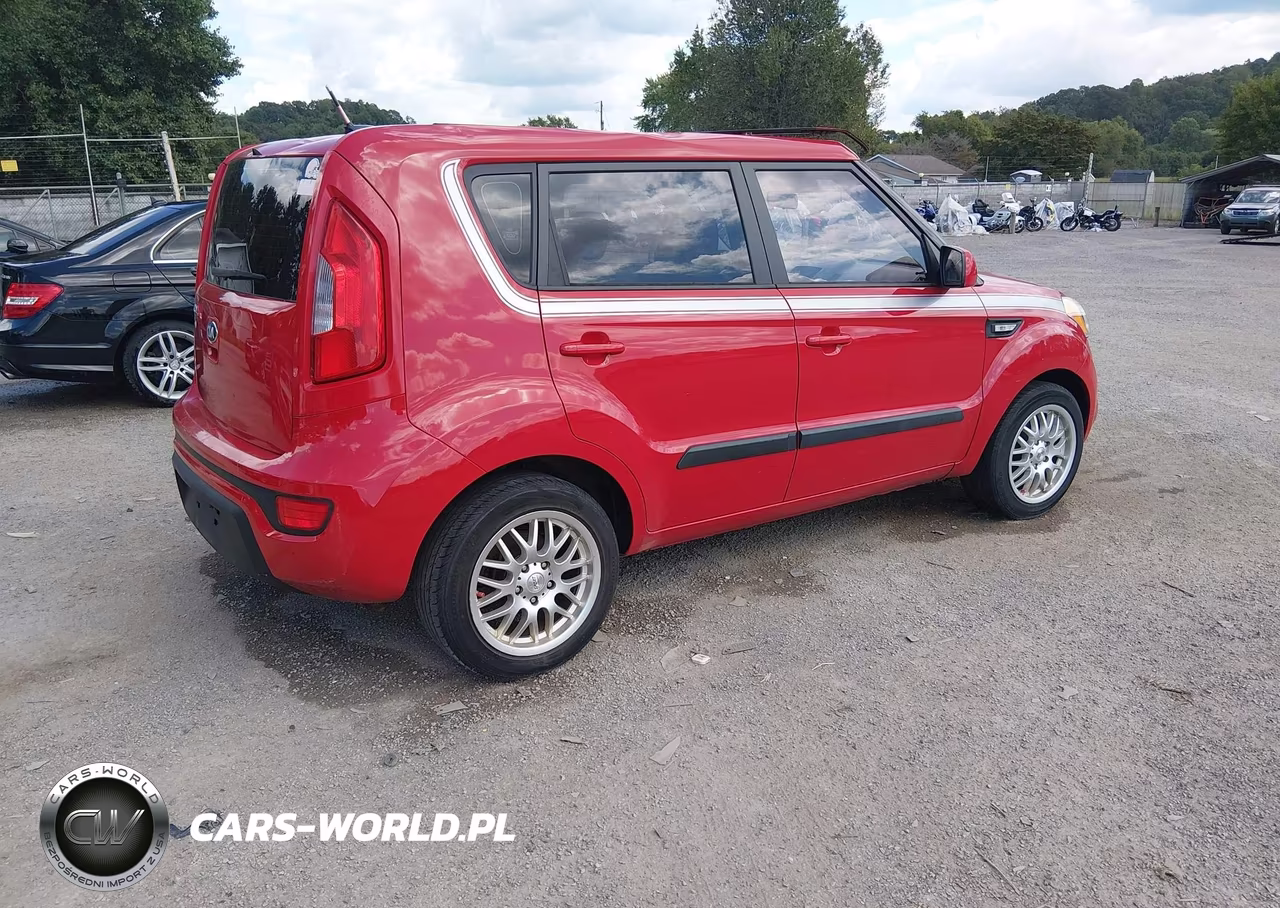 2013 Kia Soul VIN:KNDJT2A59D7574806 - 4