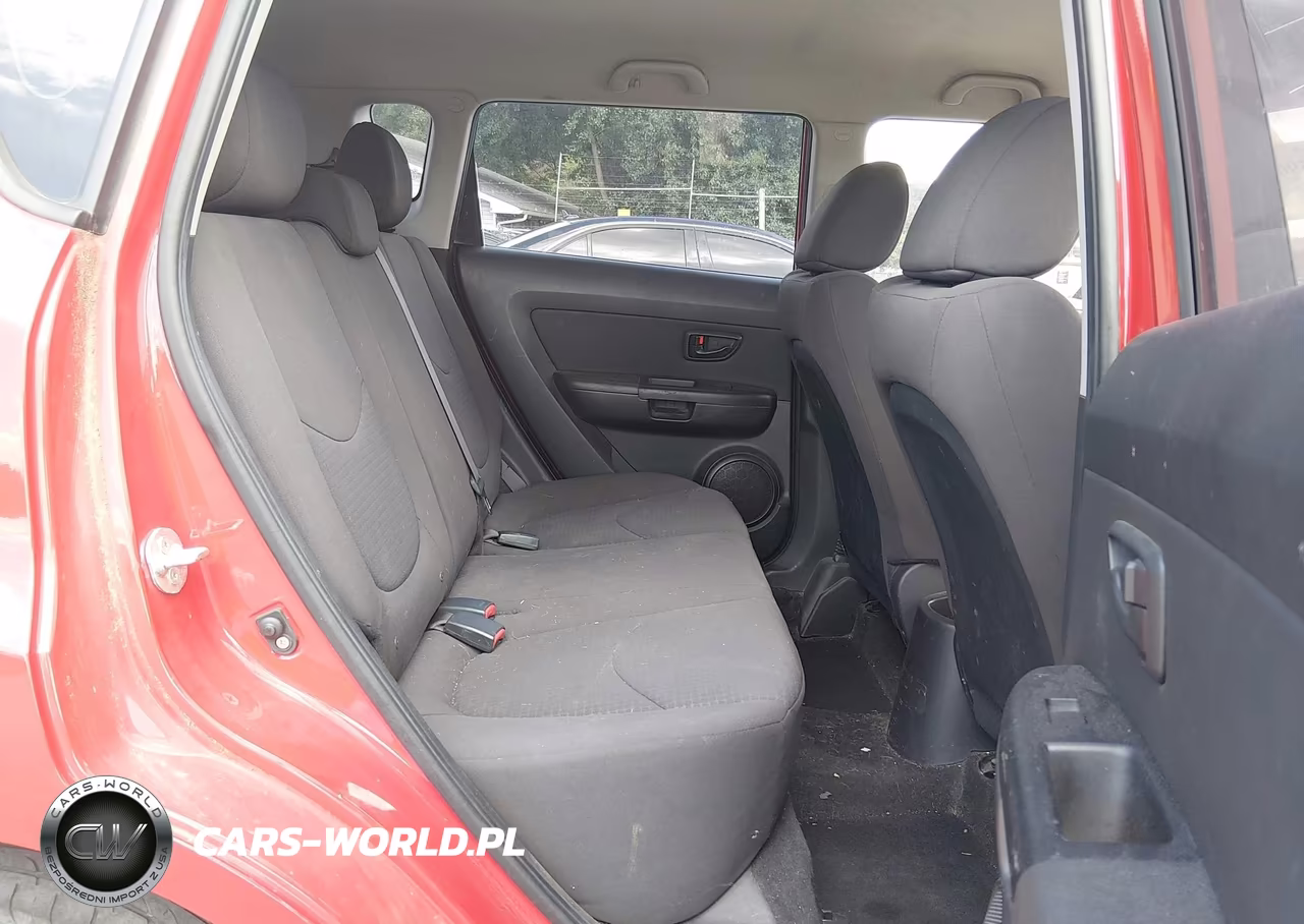 2013 Kia Soul VIN:KNDJT2A59D7574806 - 8