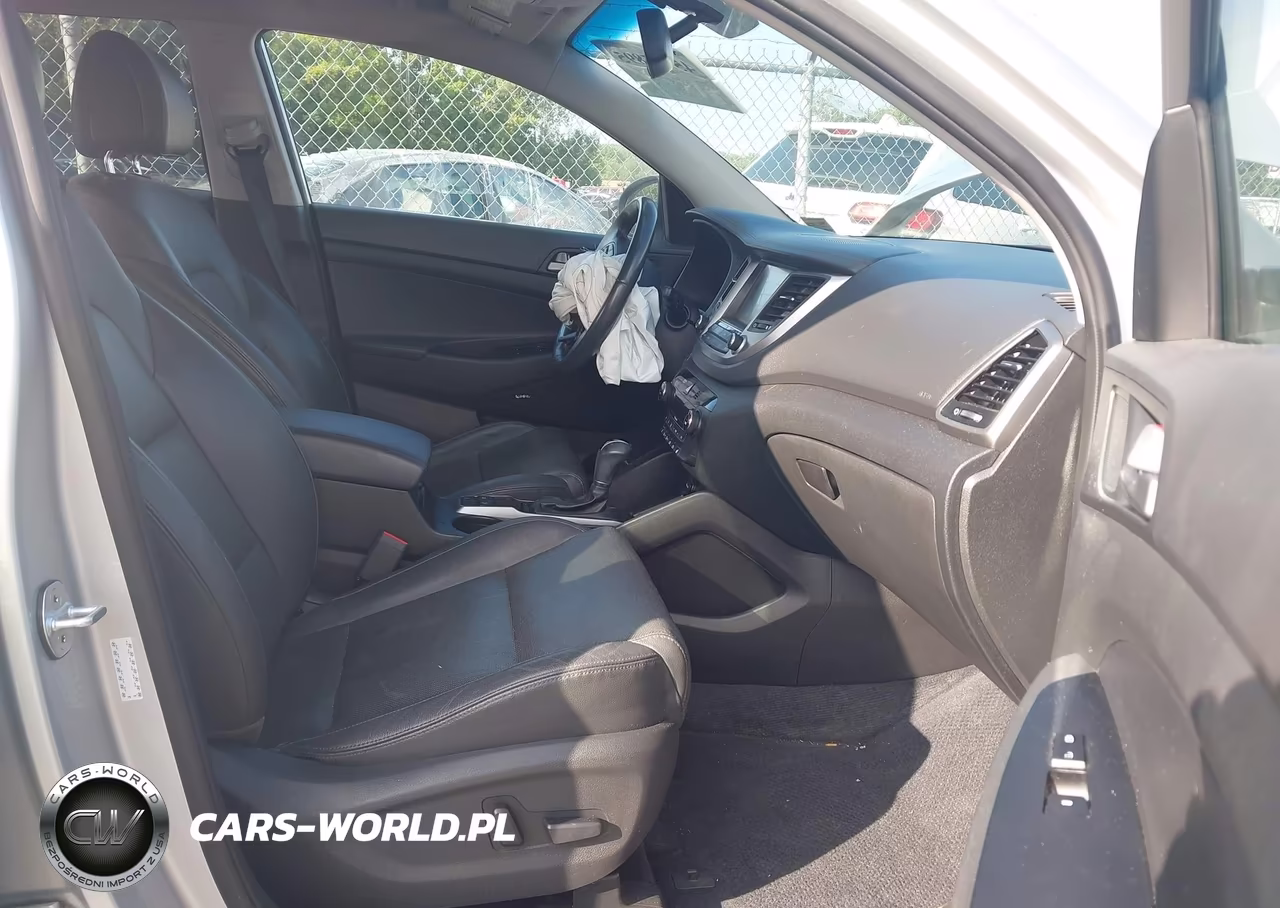 2018 Hyundai Tucson Sel Plus VIN:KM8J3CA47JU636869 - 5