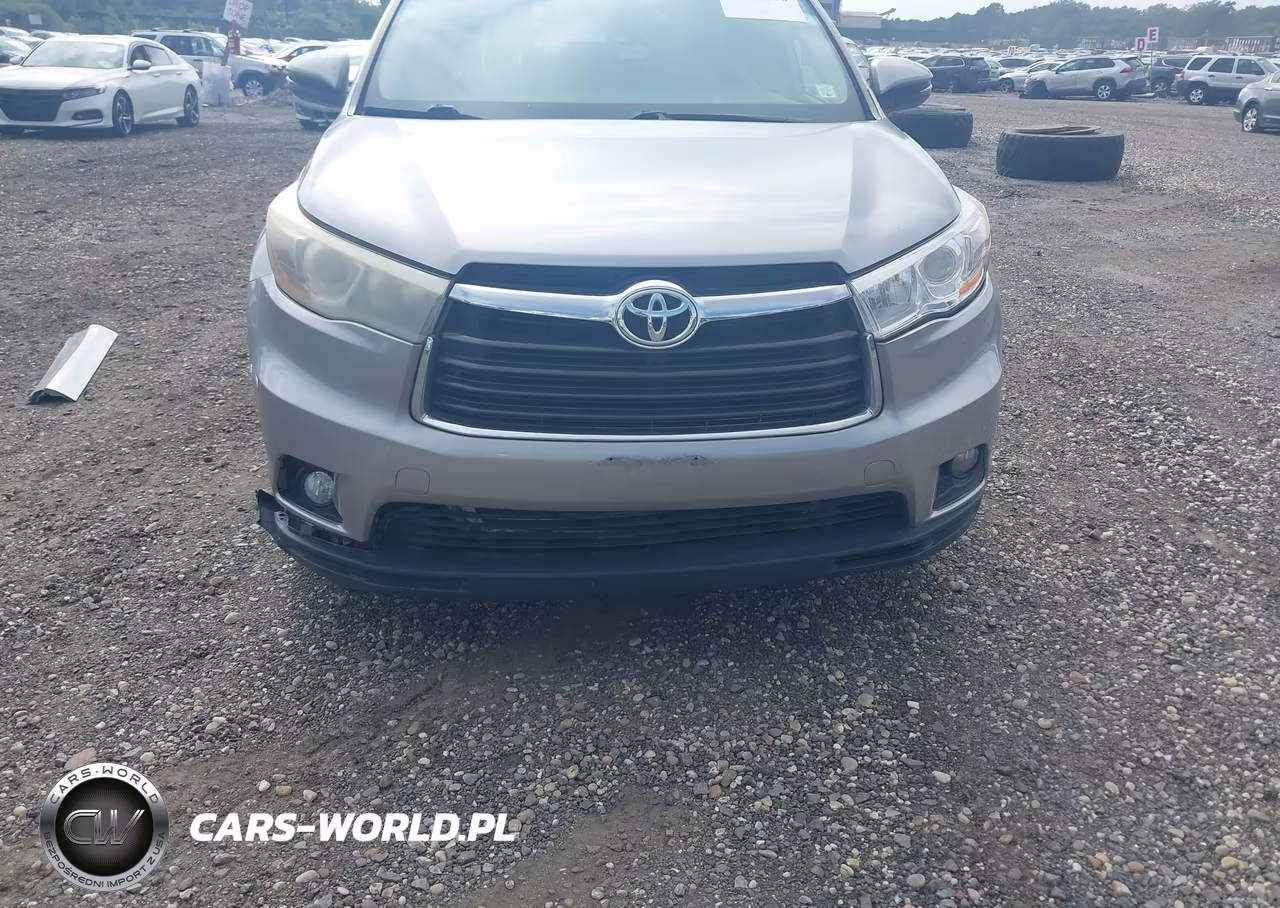 2015 Toyota Highlander Le Plus V6 VIN:5TDBKRFH6FS112442 - 12