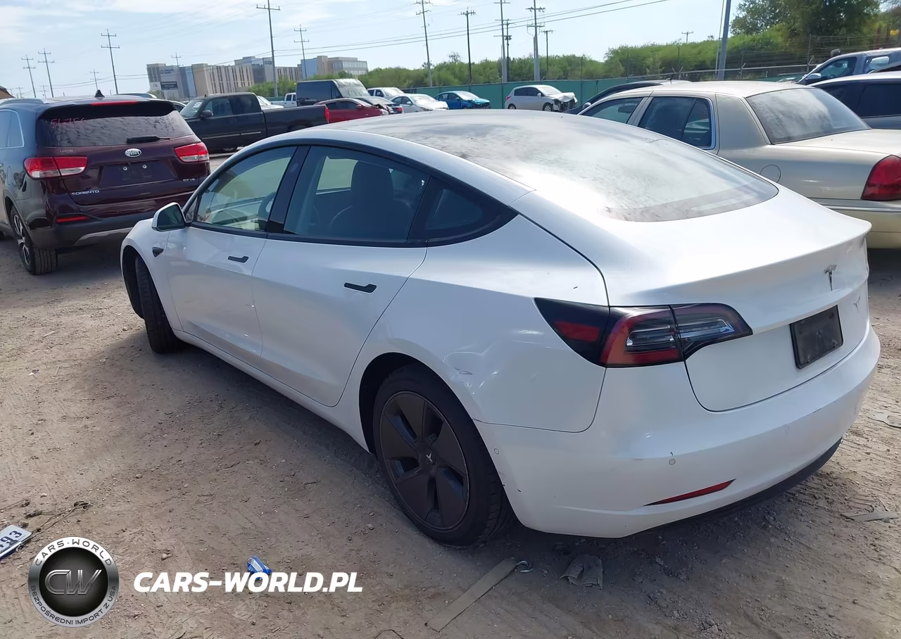 2021 Tesla Model 3 Standard Range Plus Rear-Wheel Drive VIN:5YJ3E1EA1MF866626 - 3