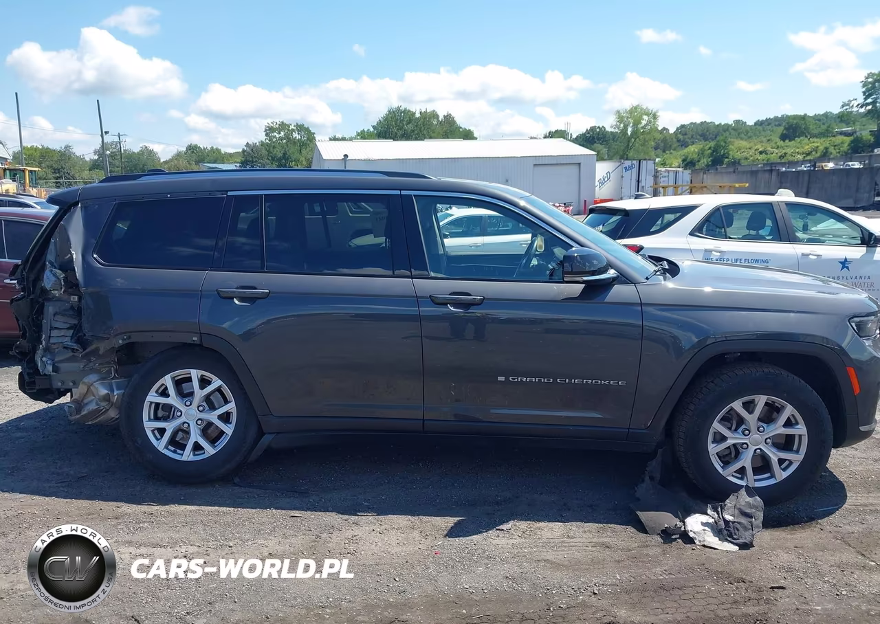 2022 Jeep Grand Cherokee L Limited 4X4 VIN:1C4RJKBG2N8632145 - 13