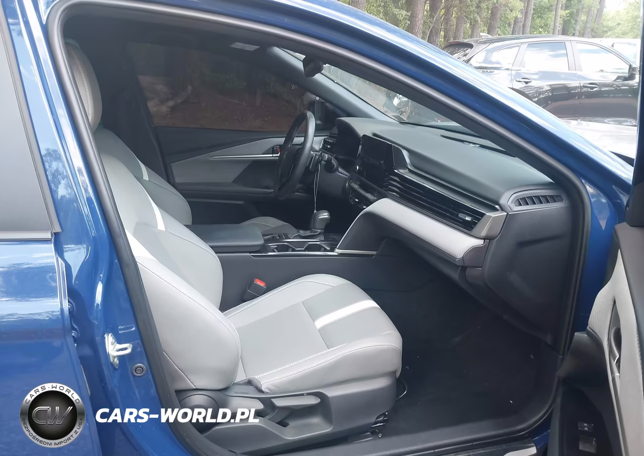 2025 Toyota Camry Se VIN:4T1DAACK3SU110162 - 5