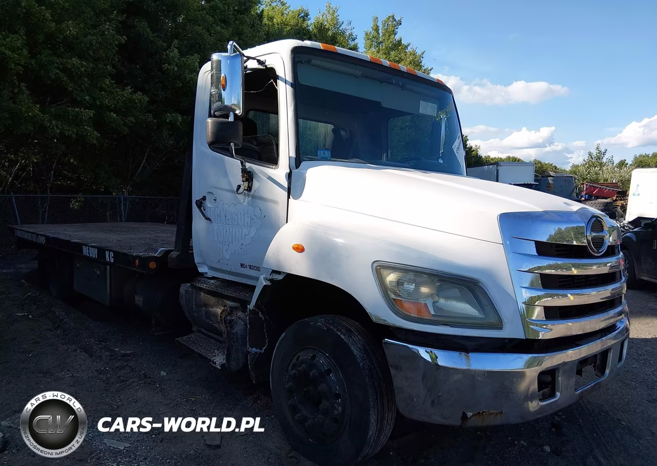 2013 Hino 258-268