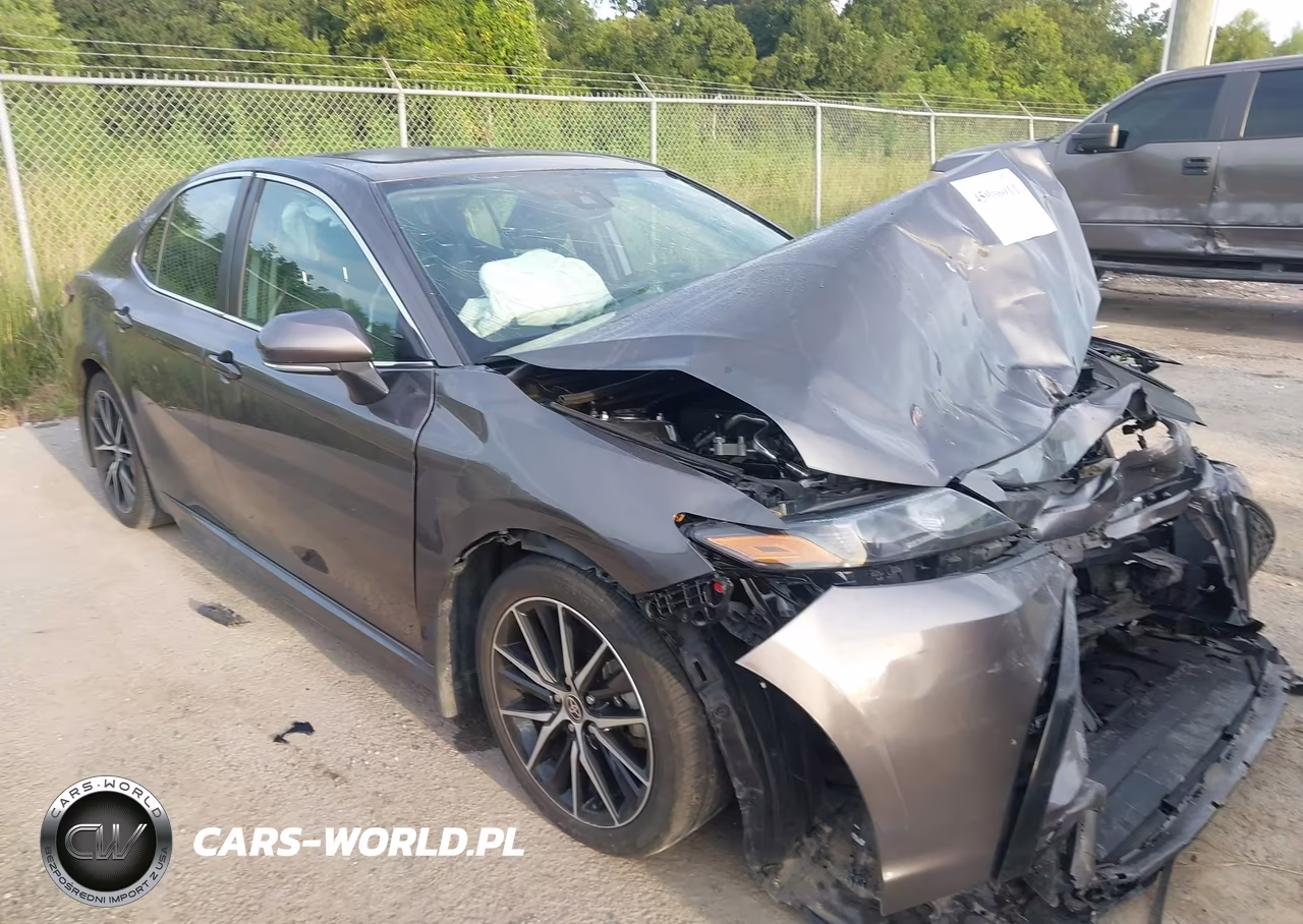 2024 Toyota Camry Hybrid Se – zdjęcie 1 z 16
