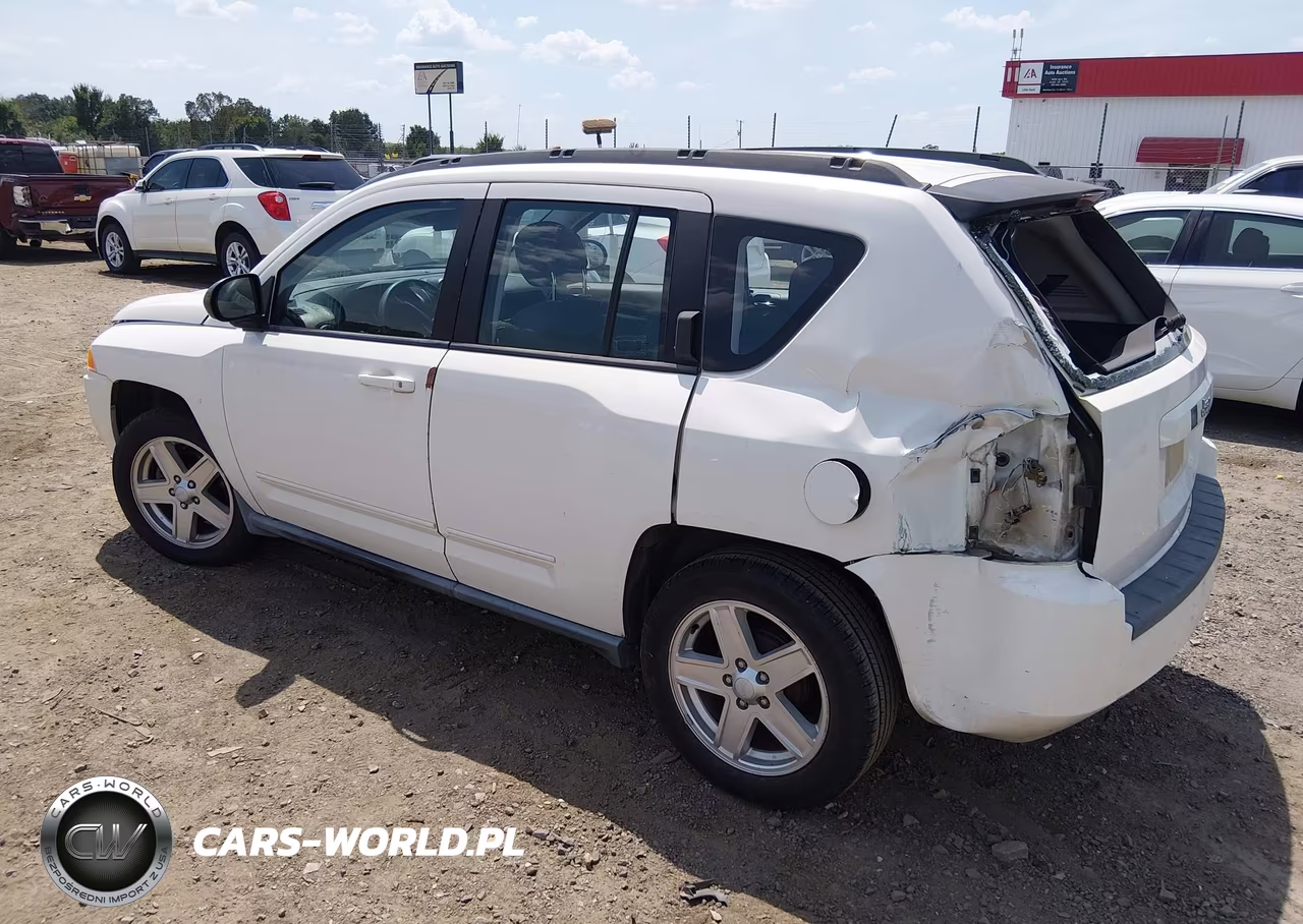 2010 Jeep Compass Sport VIN:1J4NT4FB6AD561109 - 3