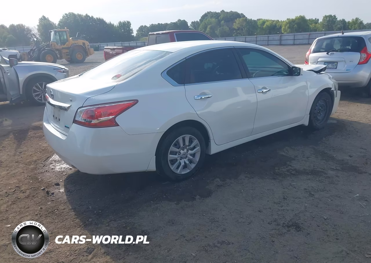 2013 Nissan Altima 2.5 S VIN:1N4AL3AP5DN567313 - 4
