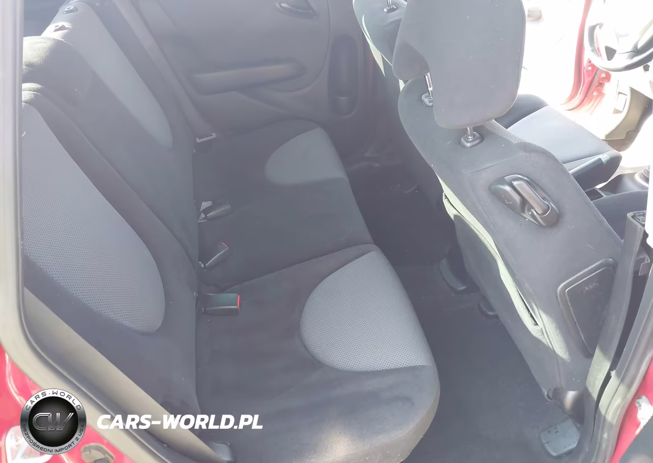 2007 Honda Fit Sport VIN:JHMGD37697S046986 - 8