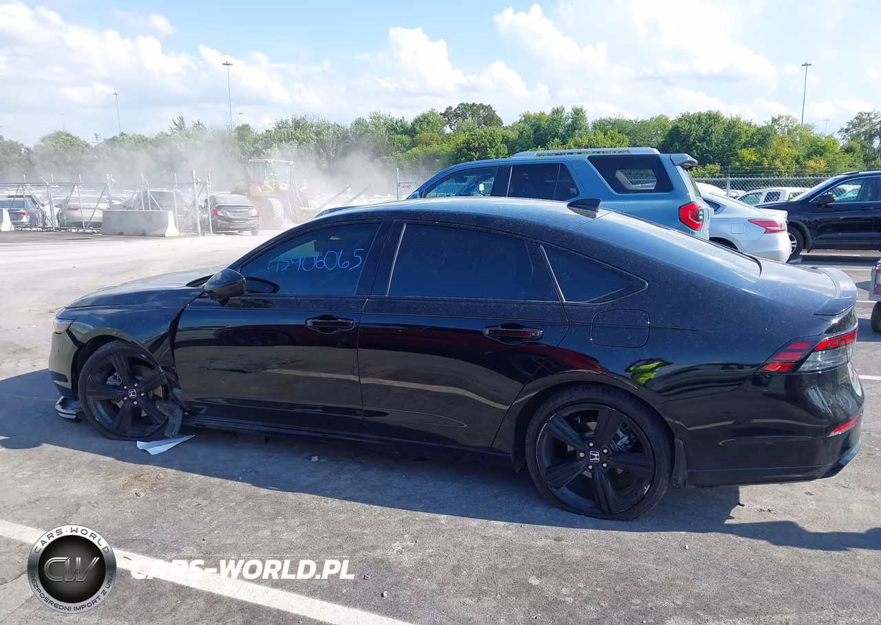 2025 Honda Accord Hybrid Sport-L VIN:1HGCY2F72SA007942 - 14