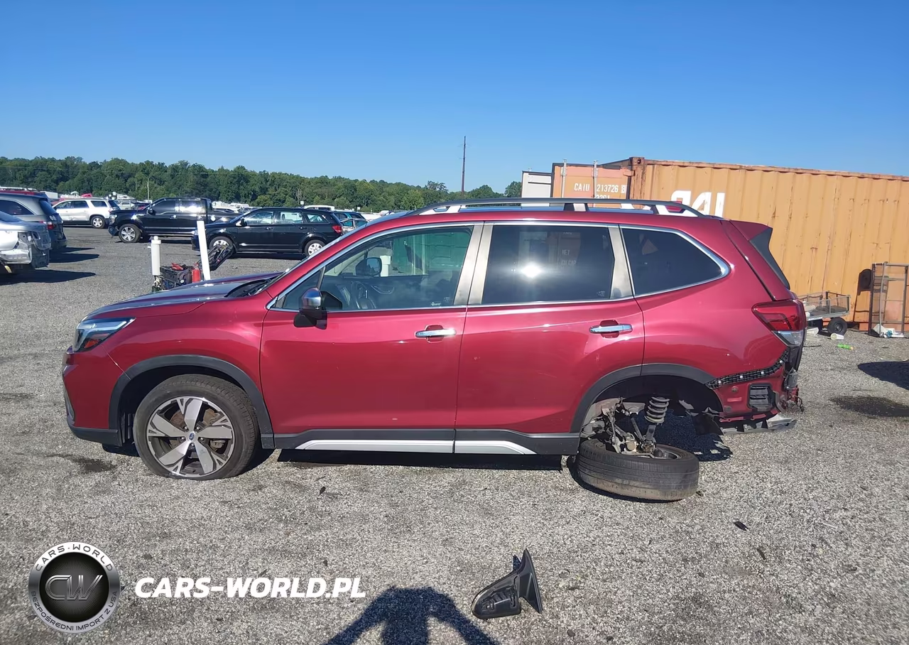 2019 Subaru Forester Touring VIN:JF2SKAWC6KH556099 - 15