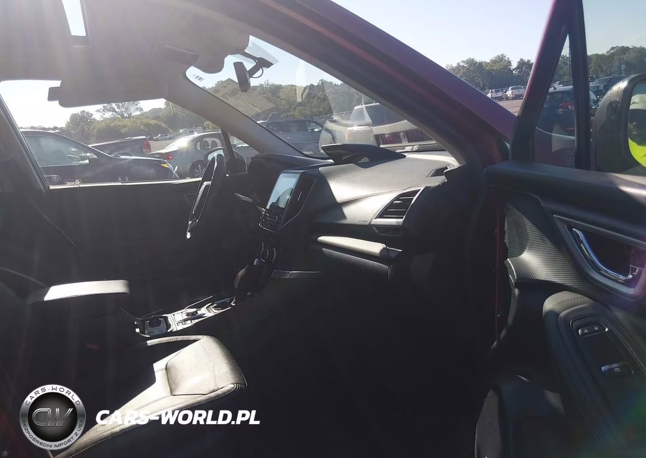 2019 Subaru Forester Touring VIN:JF2SKAWC6KH556099 - 5