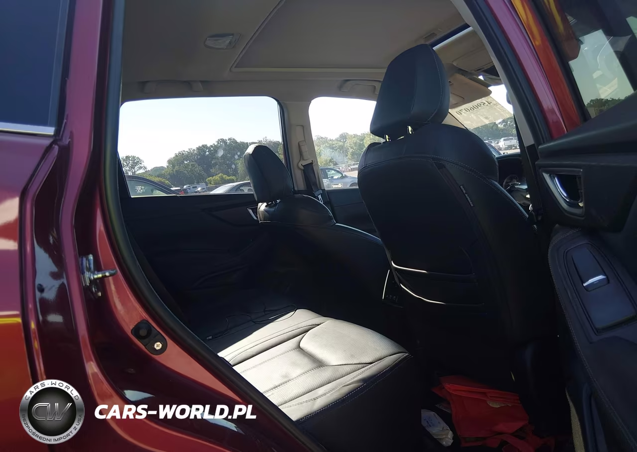 2019 Subaru Forester Touring VIN:JF2SKAWC6KH556099 - 8