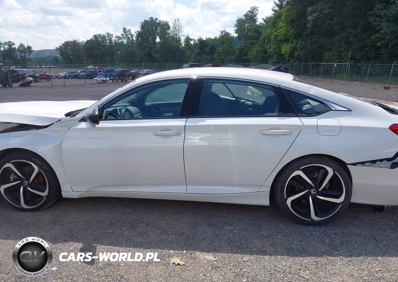 2022 Honda Accord Sport VIN:1HGCV1F33NA103602 - 15