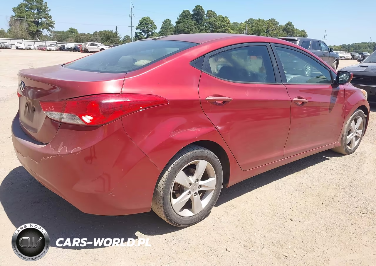 2013 Hyundai Elantra Gls VIN:5NPDH4AE3DH195208 - 4