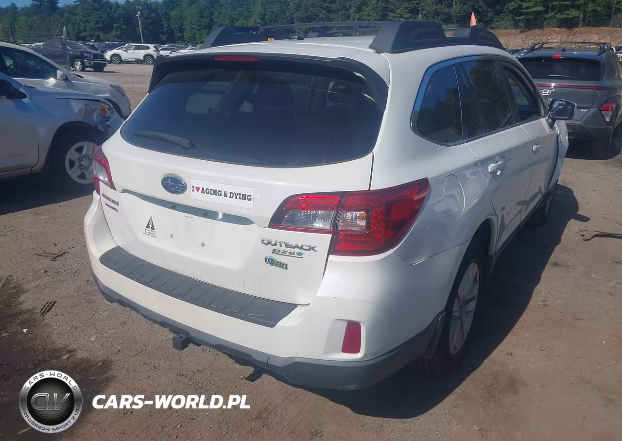 2015 Subaru Outback 2.5I Premium VIN:4S4BSACC5F3279639 - 4