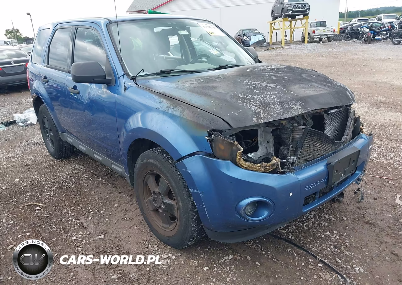 2010 Ford Escape Xls VIN:1FMCU9C78AKD33823 - 13