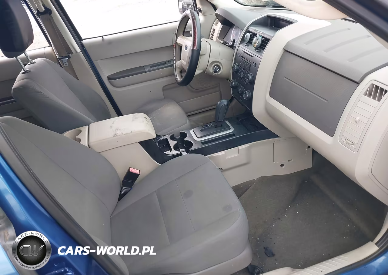 2010 Ford Escape Xls VIN:1FMCU9C78AKD33823 - 5