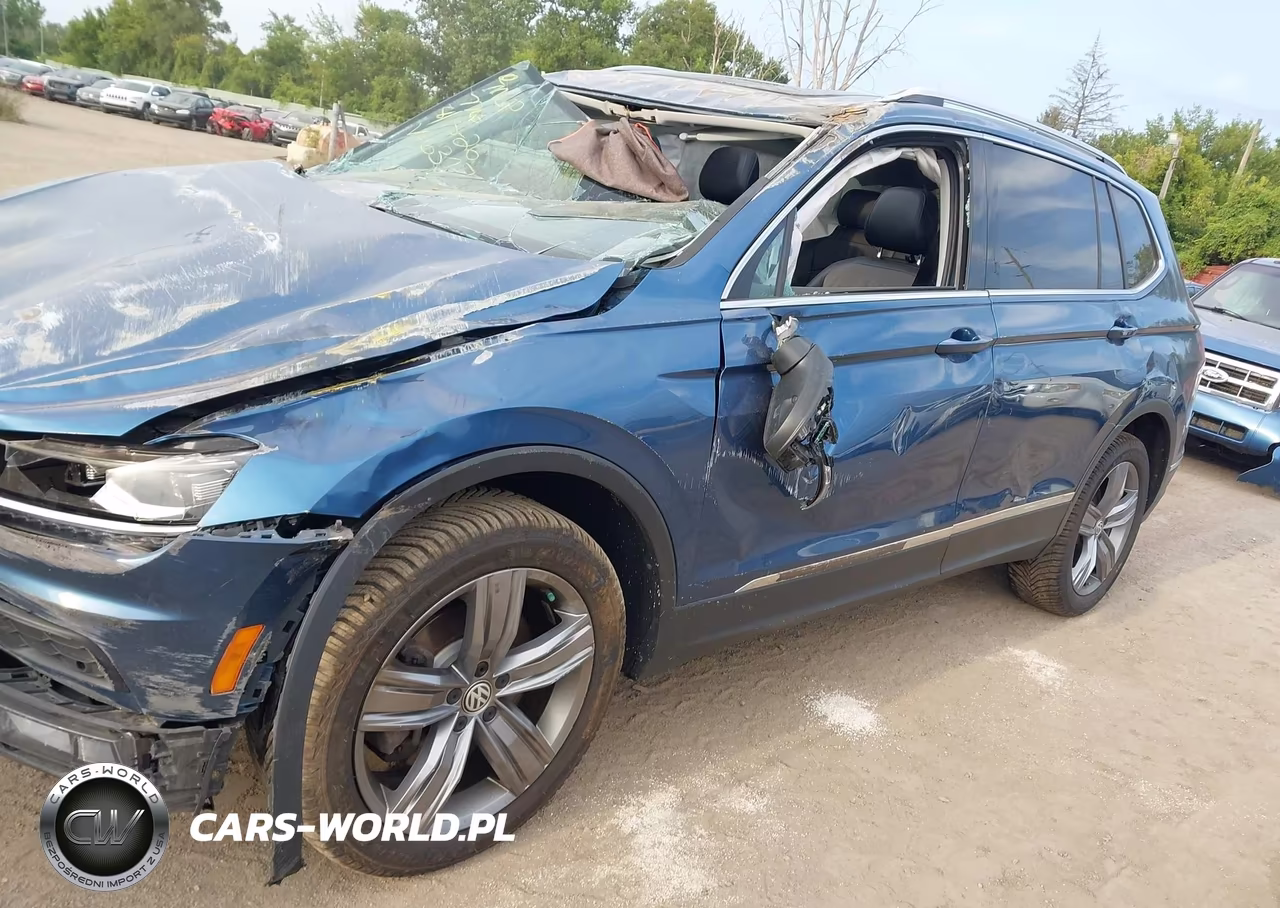 2018 Volkswagen Tiguan 2.0T Sel Premium VIN:3VV4B7AX8JM196317 - 17