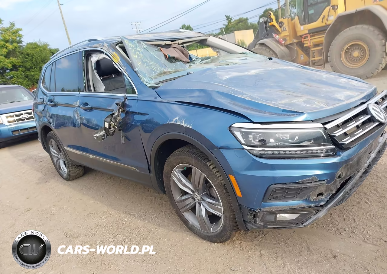 2018 Volkswagen Tiguan 2.0T Sel Premium VIN:3VV4B7AX8JM196317 - 18